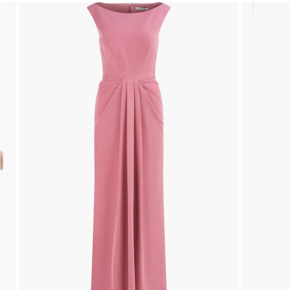 Sansa Bateau neck gown - Picture 4 of 7